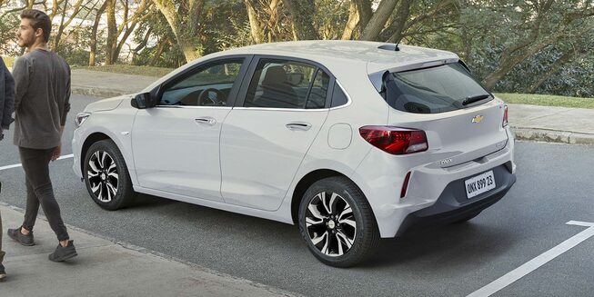 Chevrolet Chile Onix HB -galería-costado