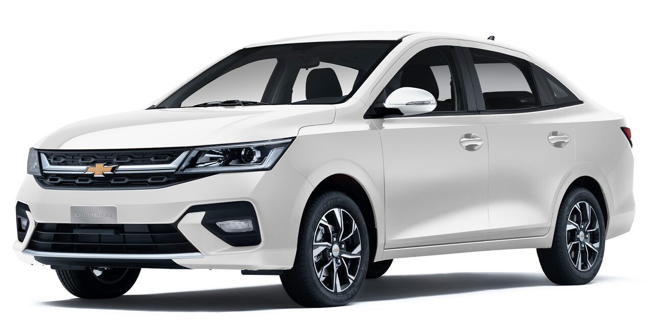 Chevrolet Sail en color blanco