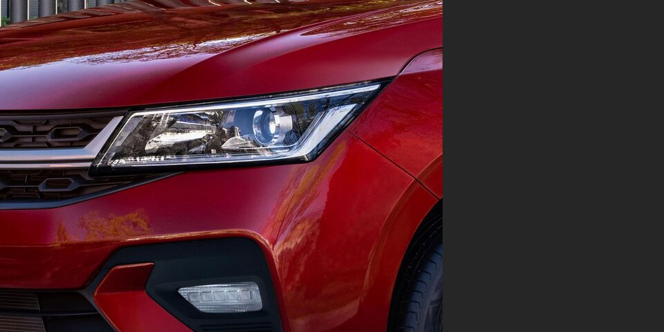 Óptica delantera del Chevrolet Sail