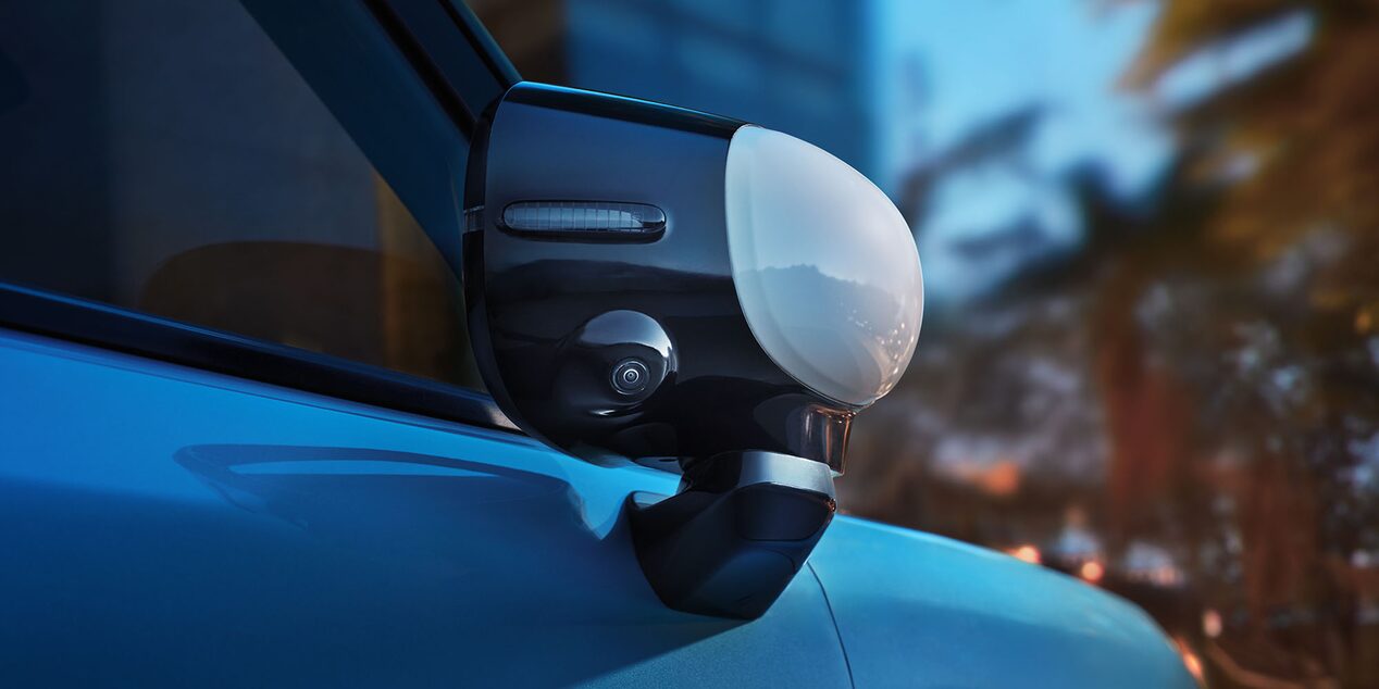 Retrovisores laterales bitono del Chevrolet Spark EUV.