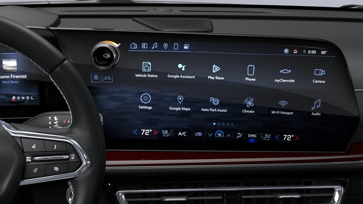 Pantalla táctil HD de 17,7 pulgadas a bordo de la Chevrolet Traverse.