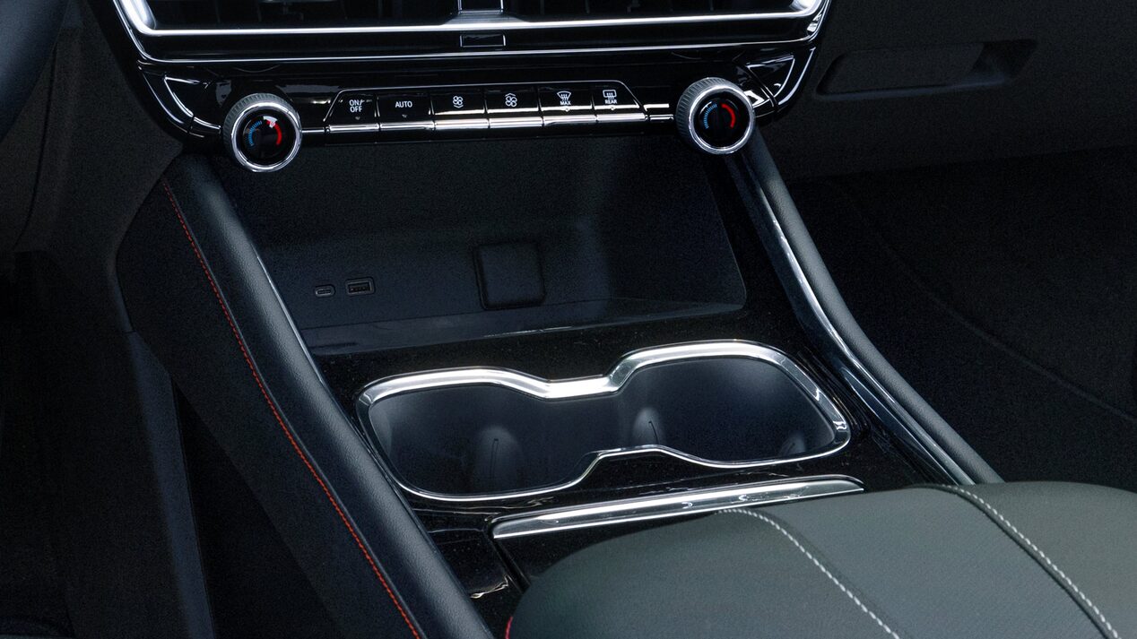 Comodidad del Portavaso en la Chevrolet Traverse.