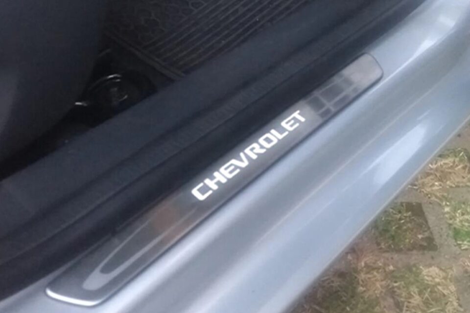 Los protectores de zócalo proporcionan a tu Chevrolet S10 protección contra raspones y ralladuras