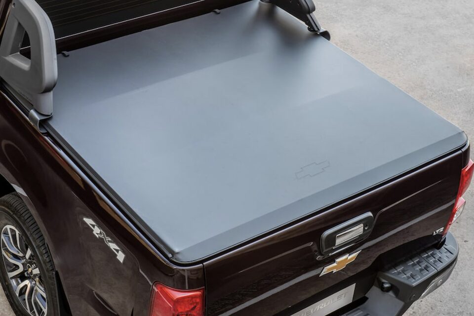La lona es esencial para proteger la carga transportada en la caja de carga de tu Chevrolet S10