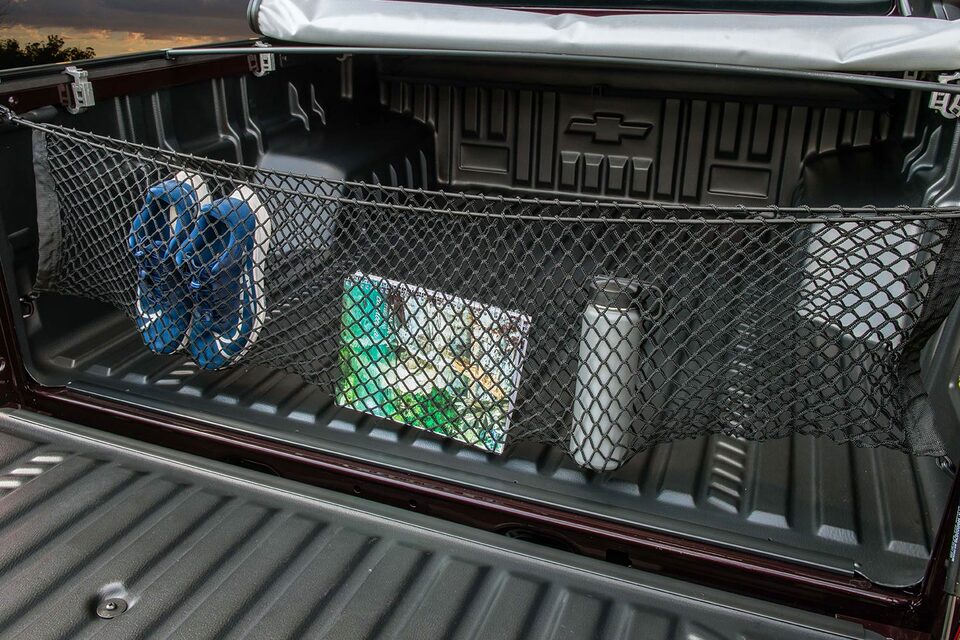 Mantén ordenados los artículos en tu Chevrolet S10 con la red porta objetos tipo bolsa de carga