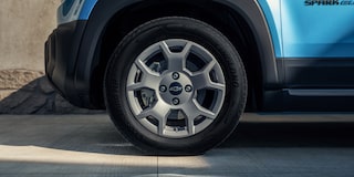 Llantas resistentes y con estilo en el Chevrolet Spark EUV, listo para acompañarte en cada aventura