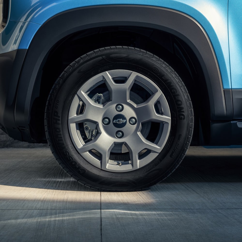 Ruedas de alta seguridad y estilo en el Chevrolet Spark EUV, prepárate para nuevos caminos
