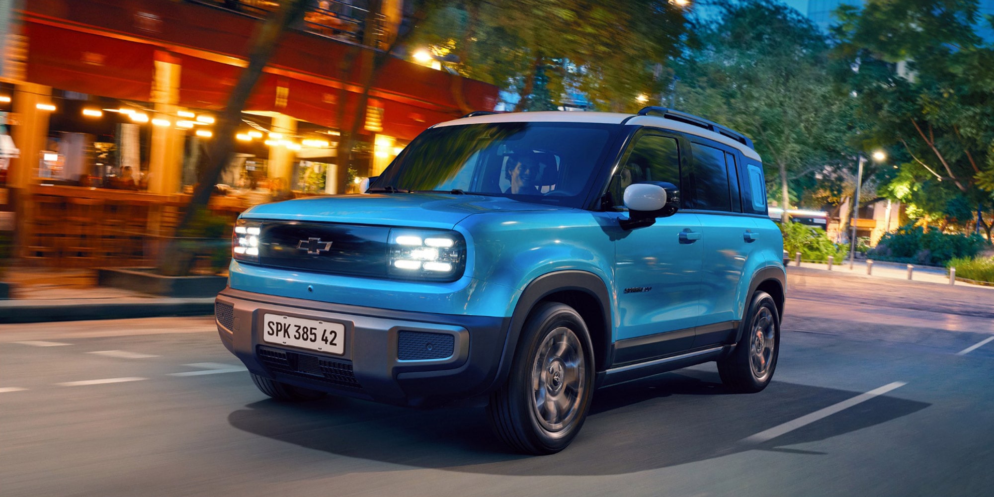 Spark EUV azul en movimiento de noche