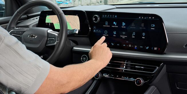 Chevrolet Traverse - Detalles de los controles en pantalla