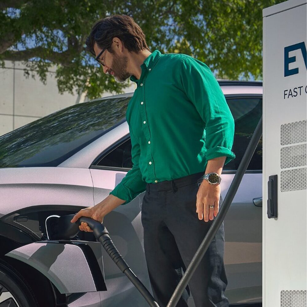Chevrolet EV: carga rápida y tecnología eléctrica avanzada.